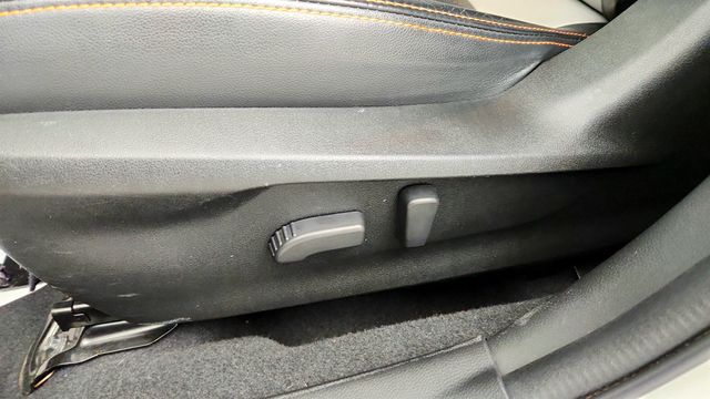 2023 Subaru Crosstrek Limited CVT w/ Moonroof Pkg 1 - 23032689 - 11