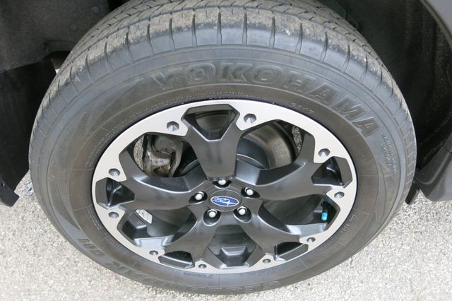 2023 Subaru Crosstrek Premium CVT - 22909165 - 33