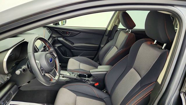 2023 Subaru Crosstrek Premium CVT w/ Moonroof, Blind Spot & Power Driver Seat - 23096094 - 17