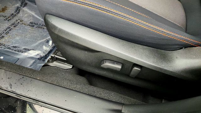 2023 Subaru Crosstrek Premium CVT w/ Power Moonroof & Blind Spot Detection - 22992810 - 10