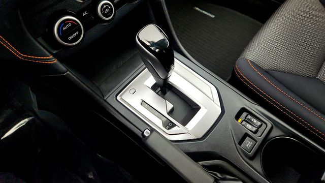 2023 Subaru Crosstrek Premium CVT w/ Power Moonroof & Blind Spot Detection - 22992810 - 15