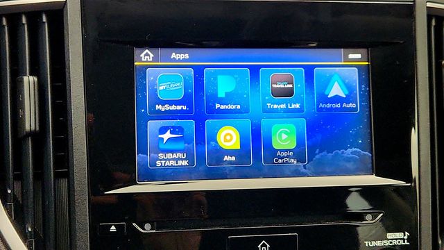 2023 Subaru Crosstrek Premium CVT w/ Power Moonroof & Blind Spot Detection - 22992810 - 18