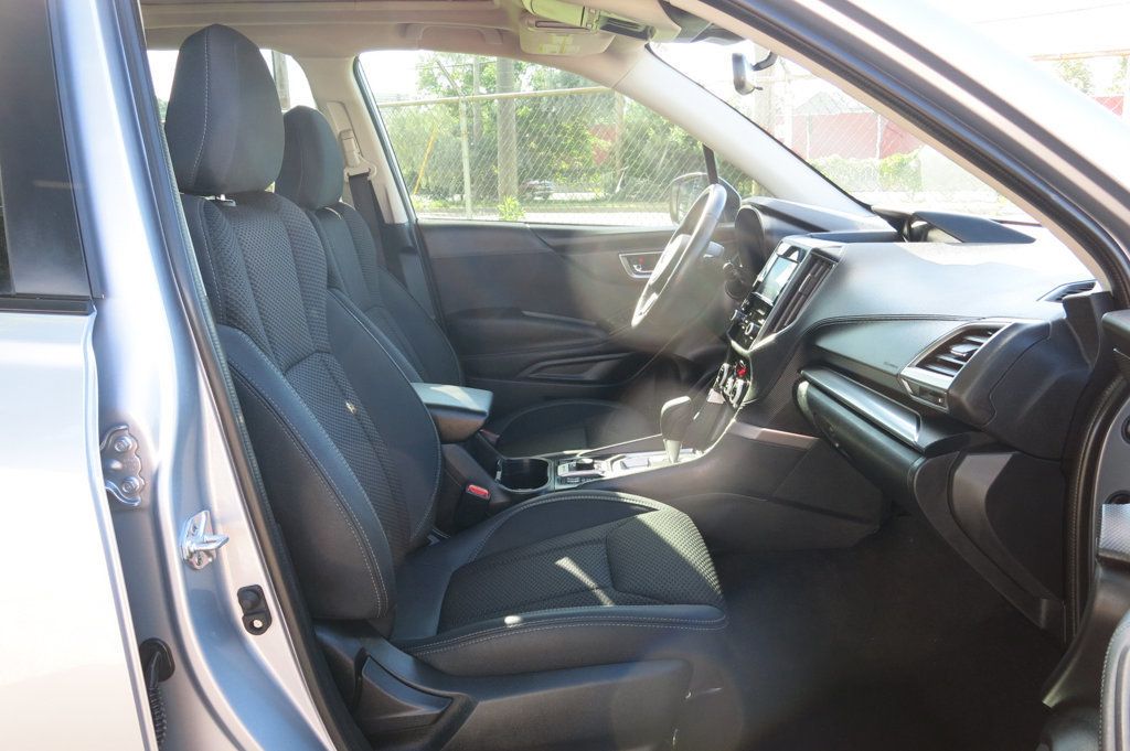 2023 Subaru Forester Premium photo 14
