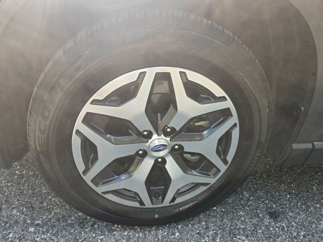 2023 Subaru Forester Premium CVT - 23015003 - 17