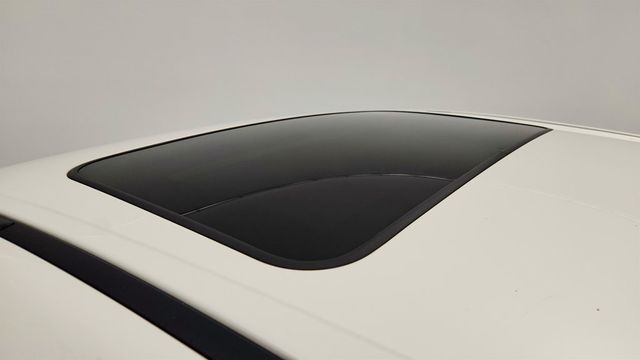 2023 Subaru Legacy Limited CVT with Moonroof, Nav, Heated SW & DriverFocus Package - 22991463 - 9