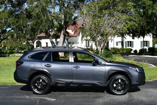 2023 Subaru Outback  AWD Wagon W/Eyesight Pre-Collision Braking and Navigation - 22920233 - 29