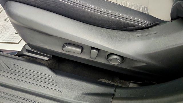 2023 Subaru Outback Premium CVT w/ BSD, Keyless Access & Power Gate - 23058713 - 10