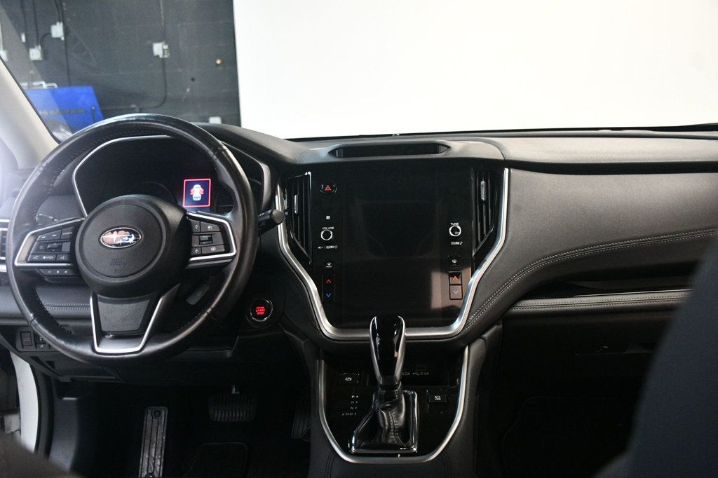 2023 Subaru Outback Touring photo 3