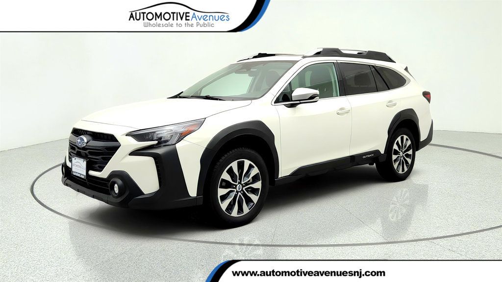 2023 Subaru Outback Touring CVT w/ Wireless Charger - 23030482 | Video 1