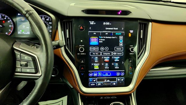 2023 Subaru Outback Touring CVT w/ Wireless Charger - 23030482 - 17