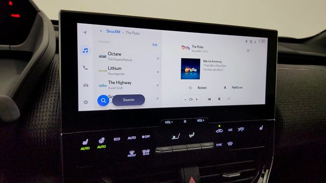 2023 Subaru Solterra Limited AWD - 22949870 - 16