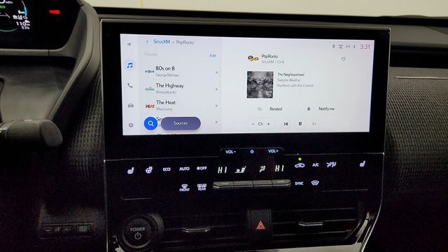 2023 Subaru Solterra Limited AWD - 22949911 - 16