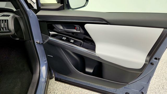 2023 Subaru Solterra Limited AWD - 22970746 - 23