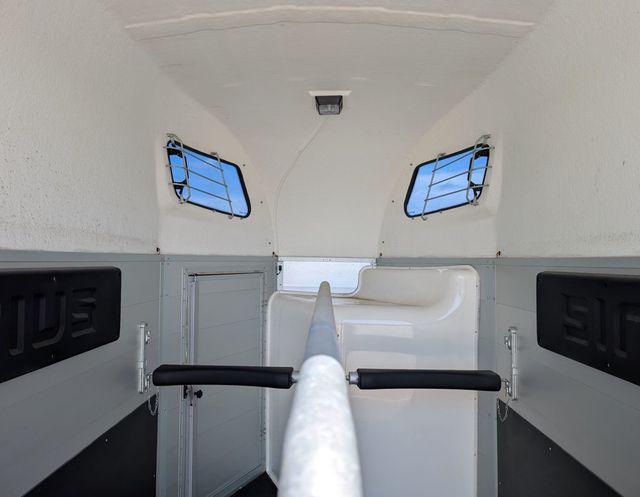 2023 SunLite 2 Horse Straight Load S75 w/ Tack  - 21566656 - 8