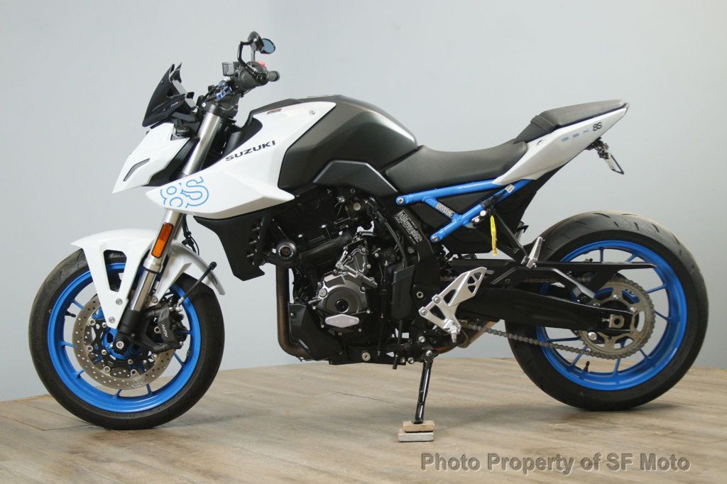 2023 Suzuki GSX-8S 3326 Miles - 22972680 - 3