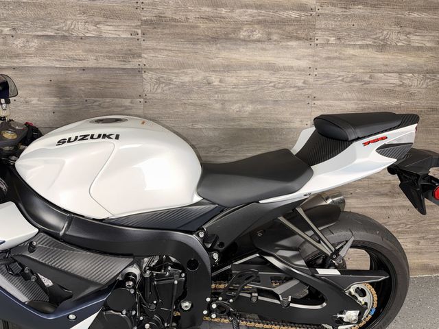2023 Suzuki GSX-R 750 One Owner! - 23087467 - 12
