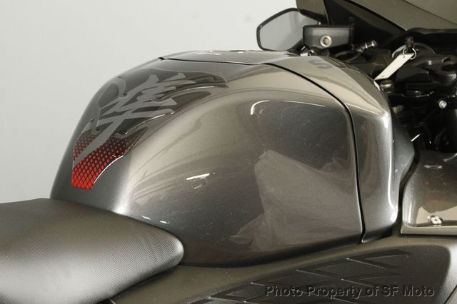 2023 Suzuki Hayabusa Less than 600 miles! - 22636718 - 28