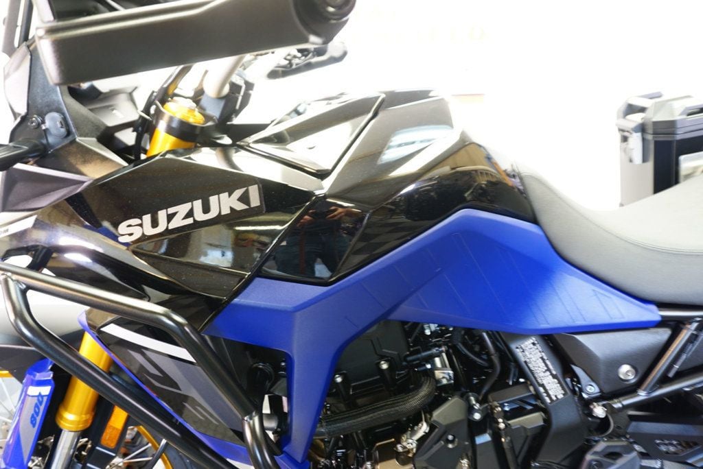 2023 SUZUKI V-STROM 800DE Adventure ADVENTURE BIKE!!! - 22925551 - 15