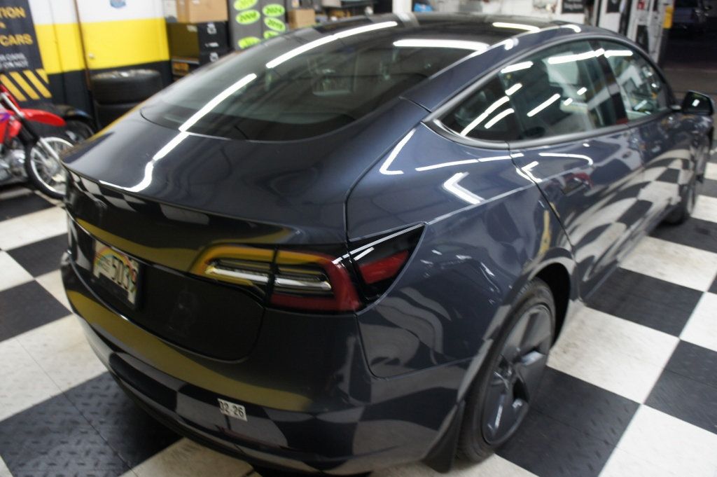 2023 Tesla Model 3 photo 16