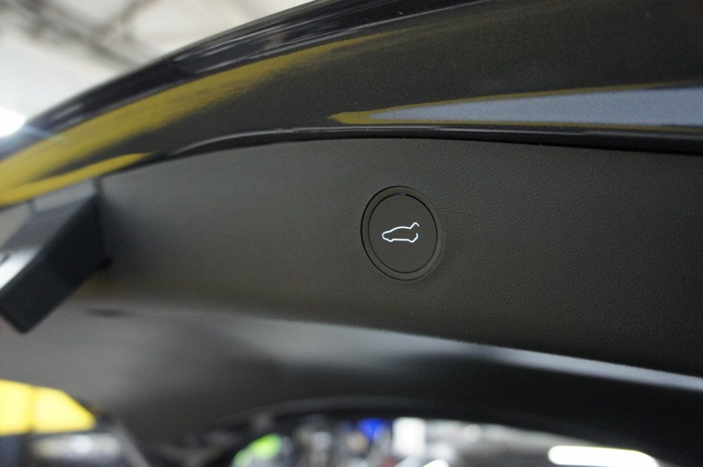 2023 Tesla Model 3 photo 26