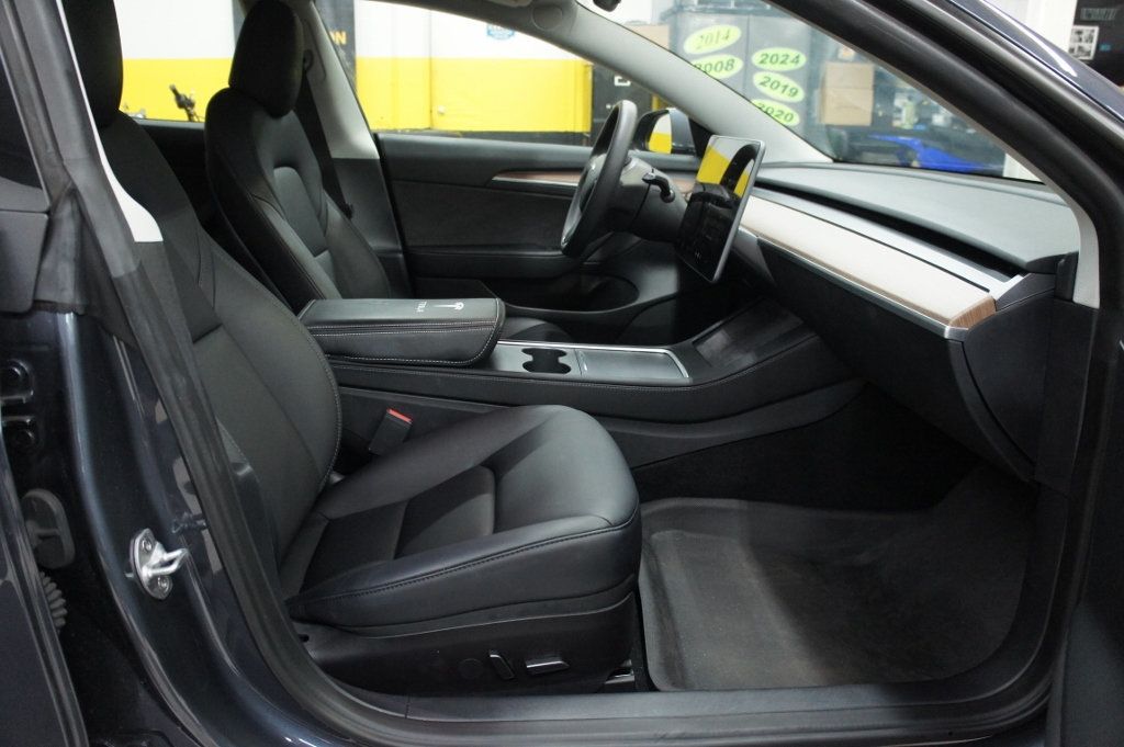 2023 Tesla Model 3 photo 28