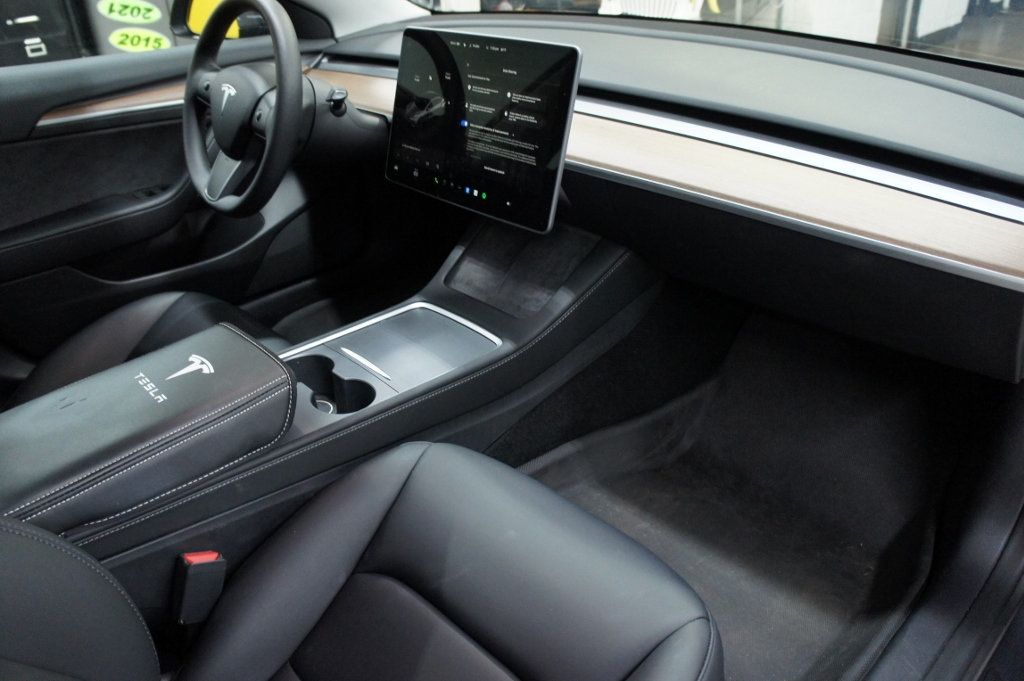 2023 Tesla Model 3 photo 29