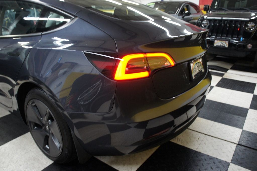 2023 Tesla Model 3 photo 35