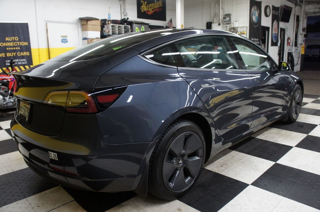2023 Tesla Model 3 photo 5