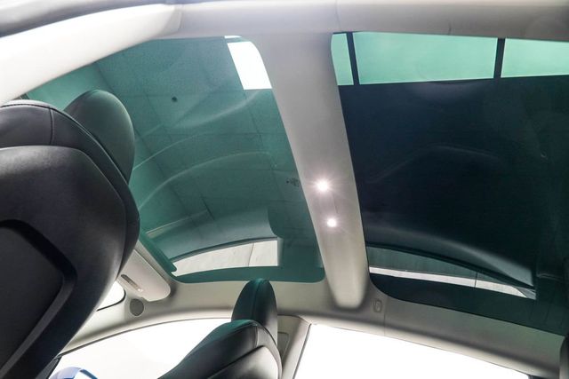 2023 Tesla Model 3 Performance AWD - 22992965 - 33