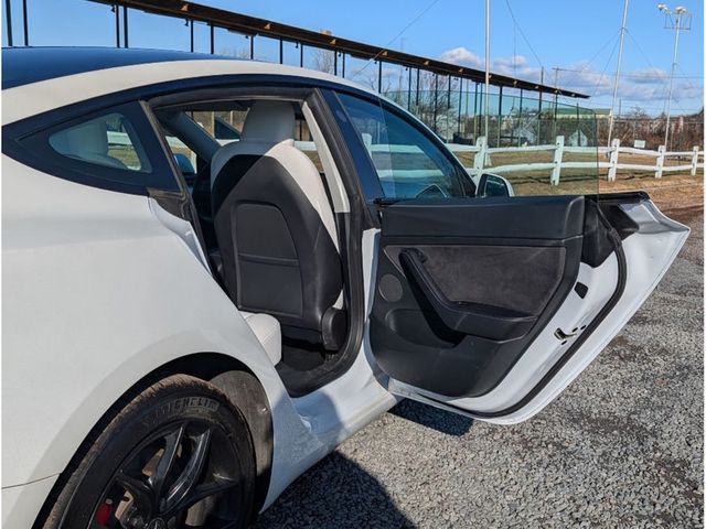2023 Tesla Model 3 Performance AWD - 22961934 - 11