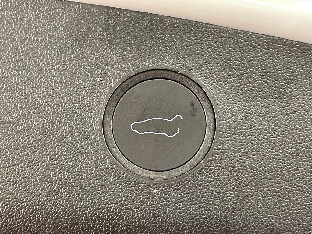 2023 Tesla Model 3 RWD - 22955648 - 19