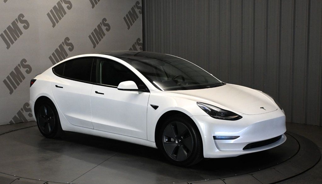 Tesla Model 3 RWD photo 3