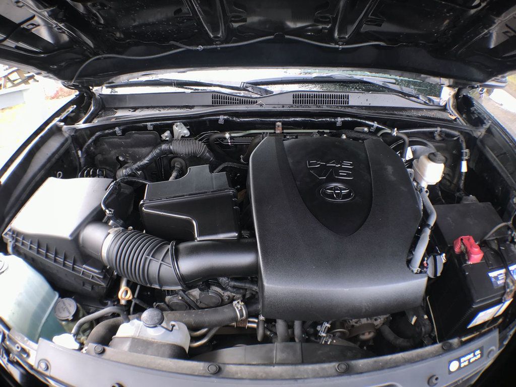 2023 Tesla Model 3 photo 11
