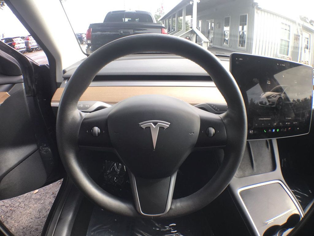 2023 Tesla Model 3 photo 14