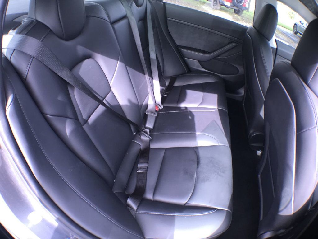 2023 Tesla Model 3 photo 21