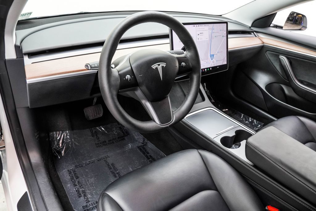 Tesla Model 3 RWD photo 15