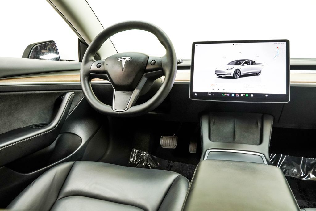 Tesla Model 3 RWD photo 18