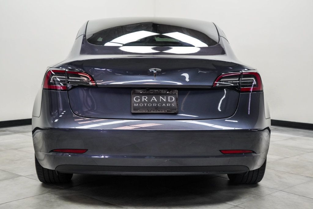 Tesla Model 3 RWD photo 10