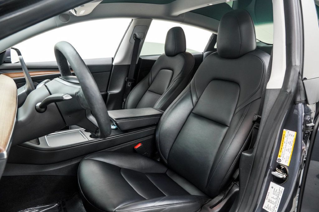 Tesla Model 3 RWD photo 16
