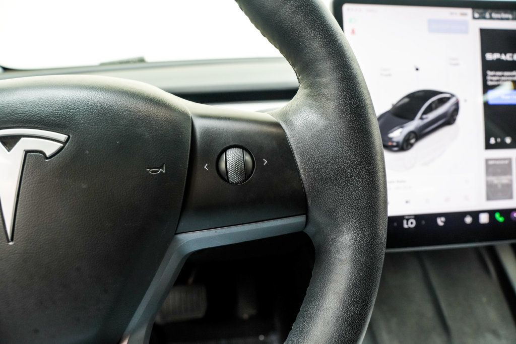 Tesla Model 3 RWD photo 34