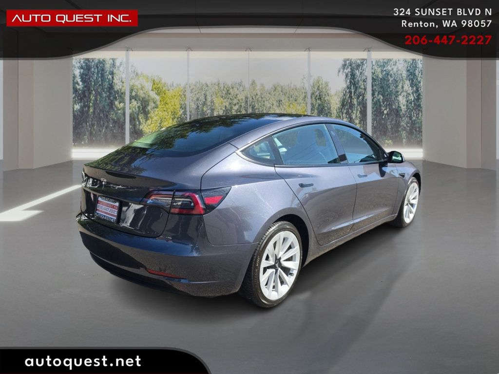 Tesla Model 3 photo 5