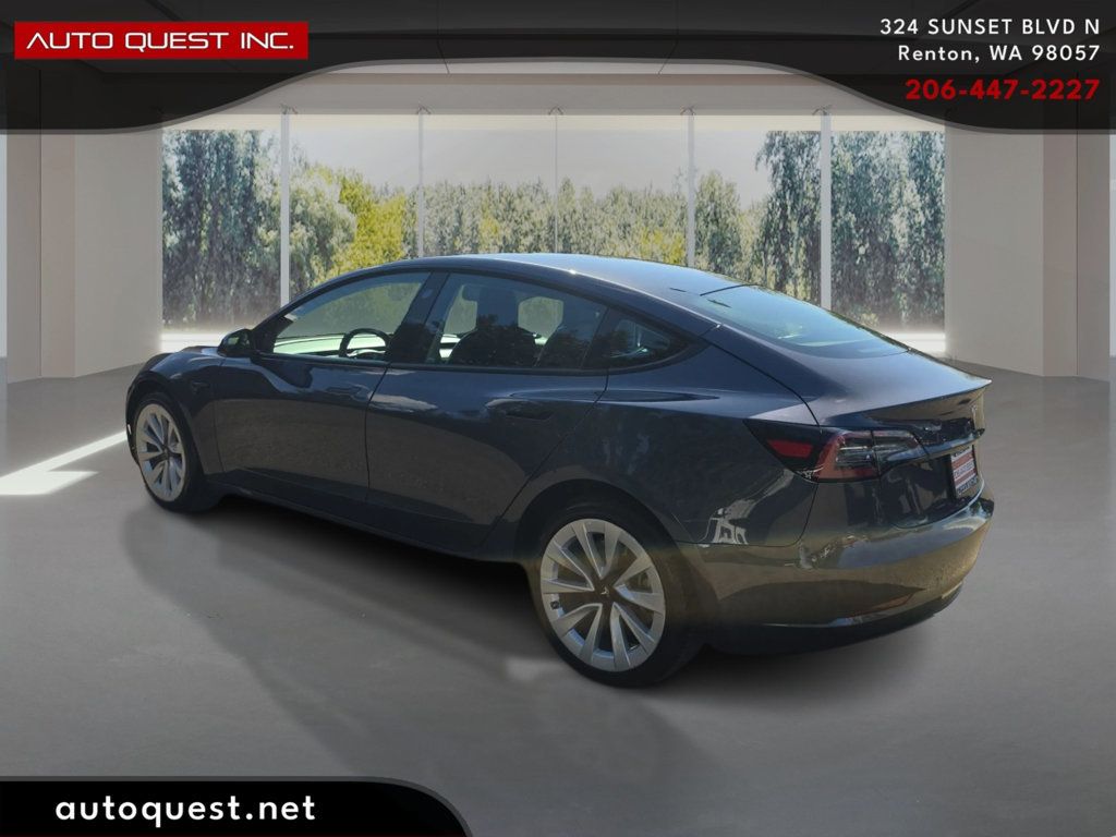 Tesla Model 3 photo 7
