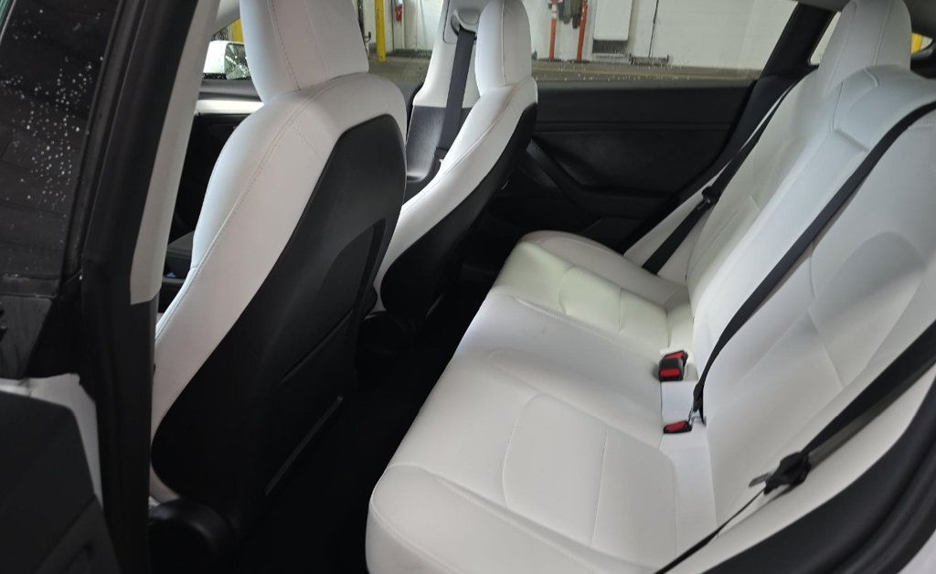 2023 Tesla Model 3 photo 6