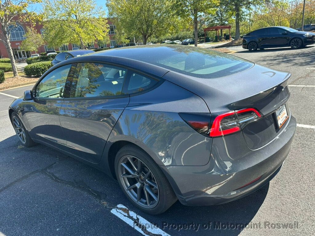2023 Tesla Model 3 photo 3