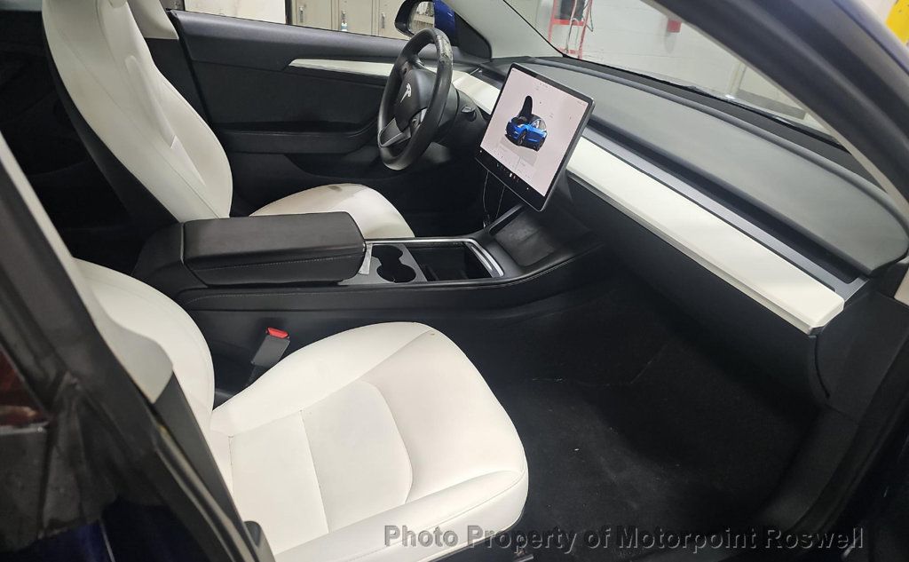 2023 Tesla Model 3 photo 4