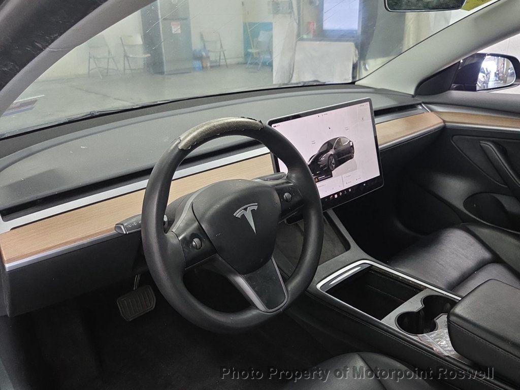 2023 Tesla Model 3 photo 3