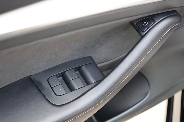 2023 Tesla Model 3 RWD - 22939961 - 32