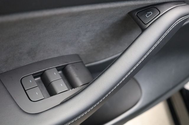 2023 Tesla Model 3 RWD - 22969133 - 29