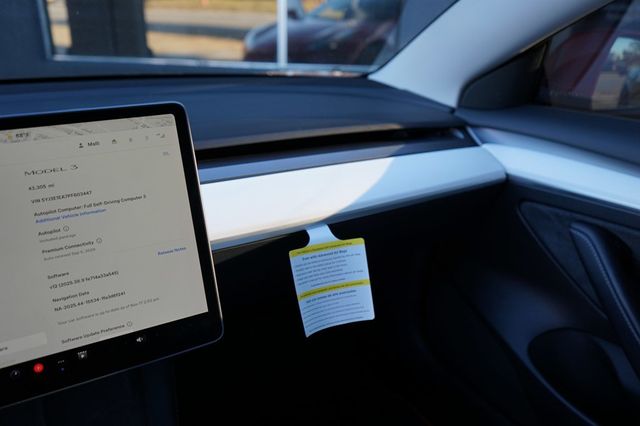 2023 Tesla Model 3 RWD - 22947758 - 18