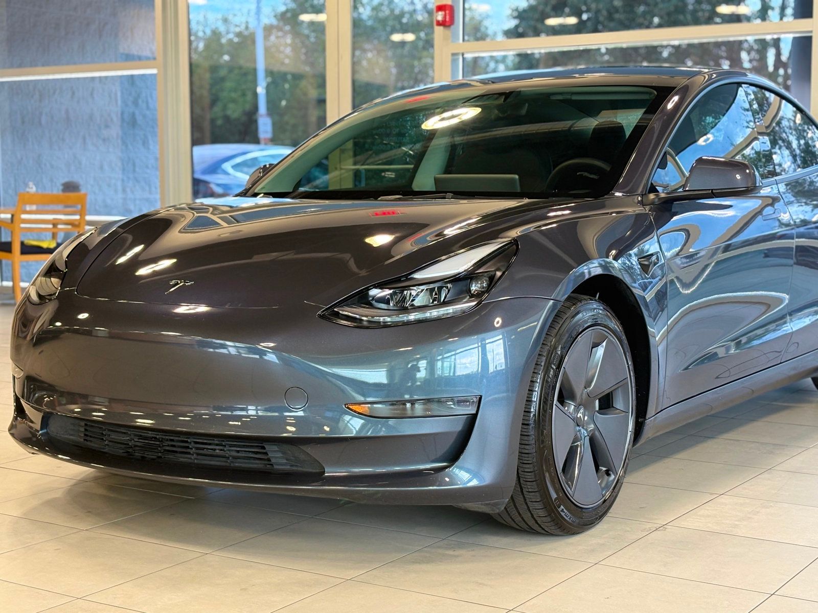 2023 Tesla Model 3 photo 3